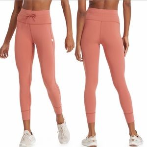 Vuori Women's Daily Legging in Cinnamon Size Small